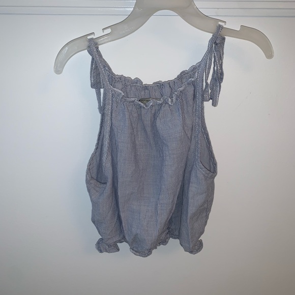 Brandy Melville Pin Striped Cropped Tank - Picture 4 of 4